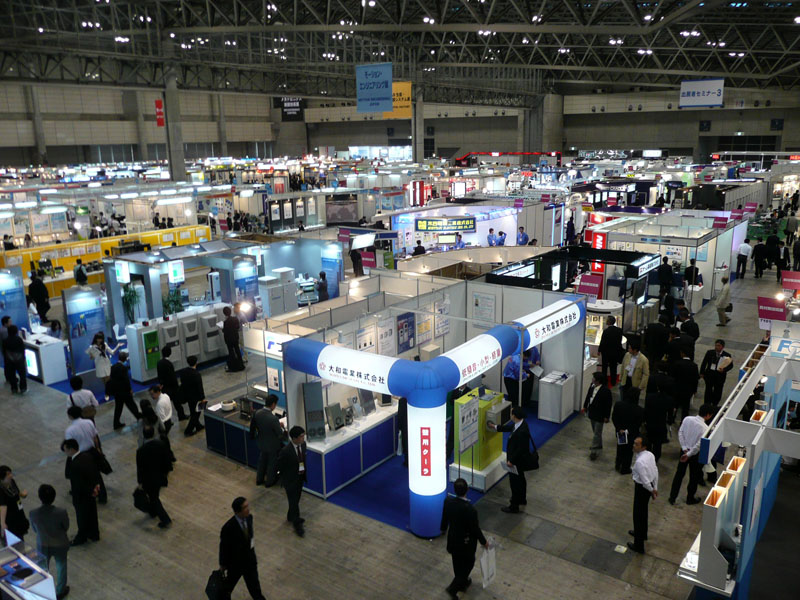 【写真1】幕張メッセ で開催された「TECHNO-FRONTIER 2009」。幅広い産業で活躍する設計開発技術者を対象とするイベントだ