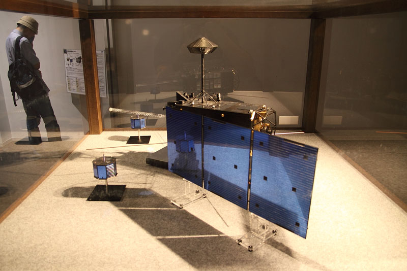 三菱電機は、このシールドのような太陽電池を開発した