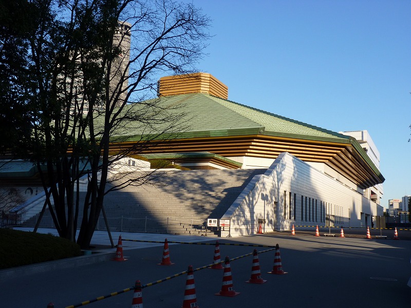 全日本ロボット相撲全国大会は、国技館(東京・両国)にて開催