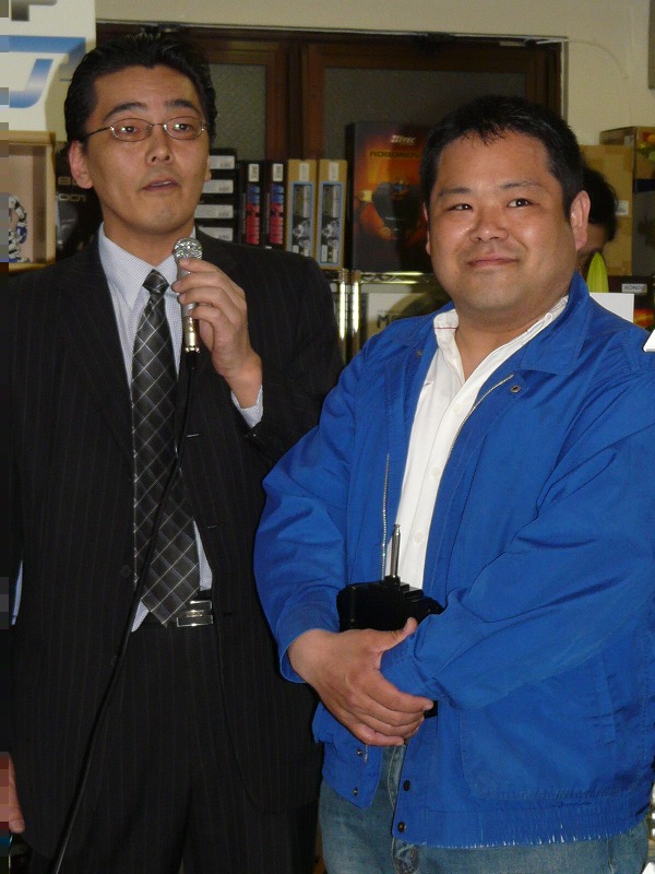 MANOI企画の岡本氏(左)がハード、Dr.GIY氏がモーションを担当した