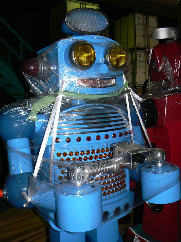 青いロボット