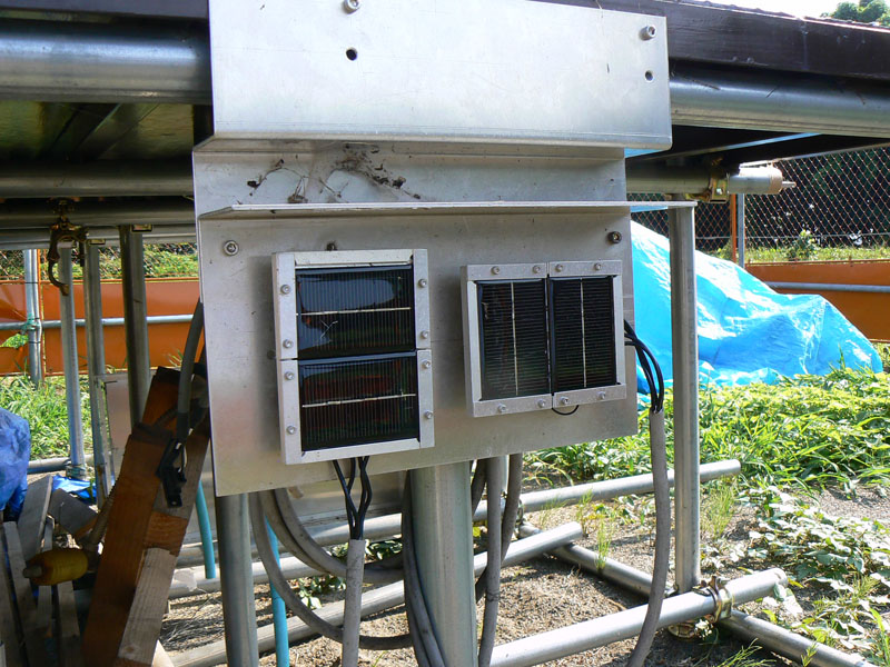 小型ヘリオスタットの光電センサーとして用いられていた太陽電池