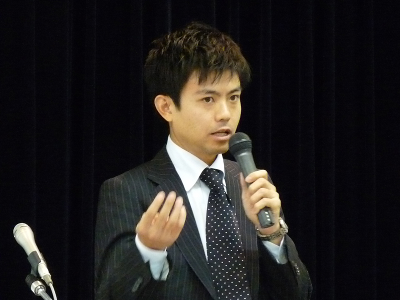 【写真48】ゼットエムピー 営業部 部長 西村明浩氏。e-nuvoの製品全般について紹介した