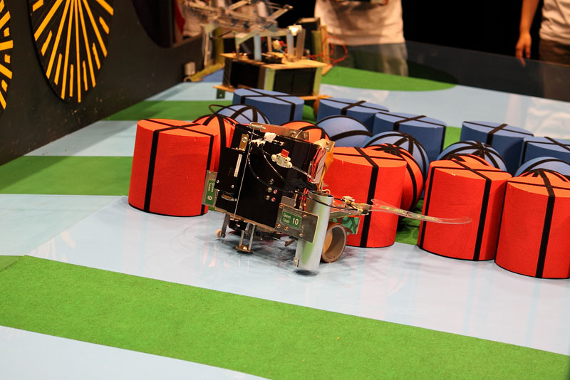 グランドエリアで活躍するロボット