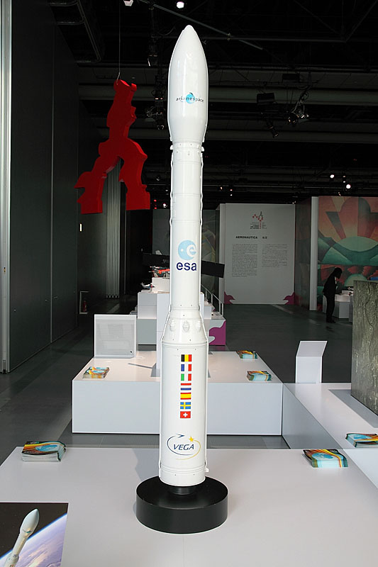 ベガの1/15スケールモデル。中型ロケットである